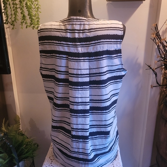 Pentagone Sleeveless Black and White Striped Top L - Picture 8 of 8